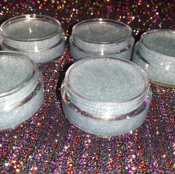 Lip gloss - Picture 4 of 4